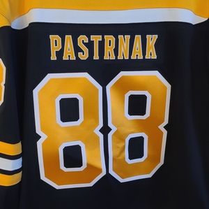 Womens 2 Xl Boston Bruins Jersey NWT